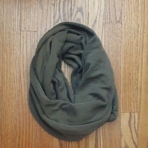 Infinity scarf